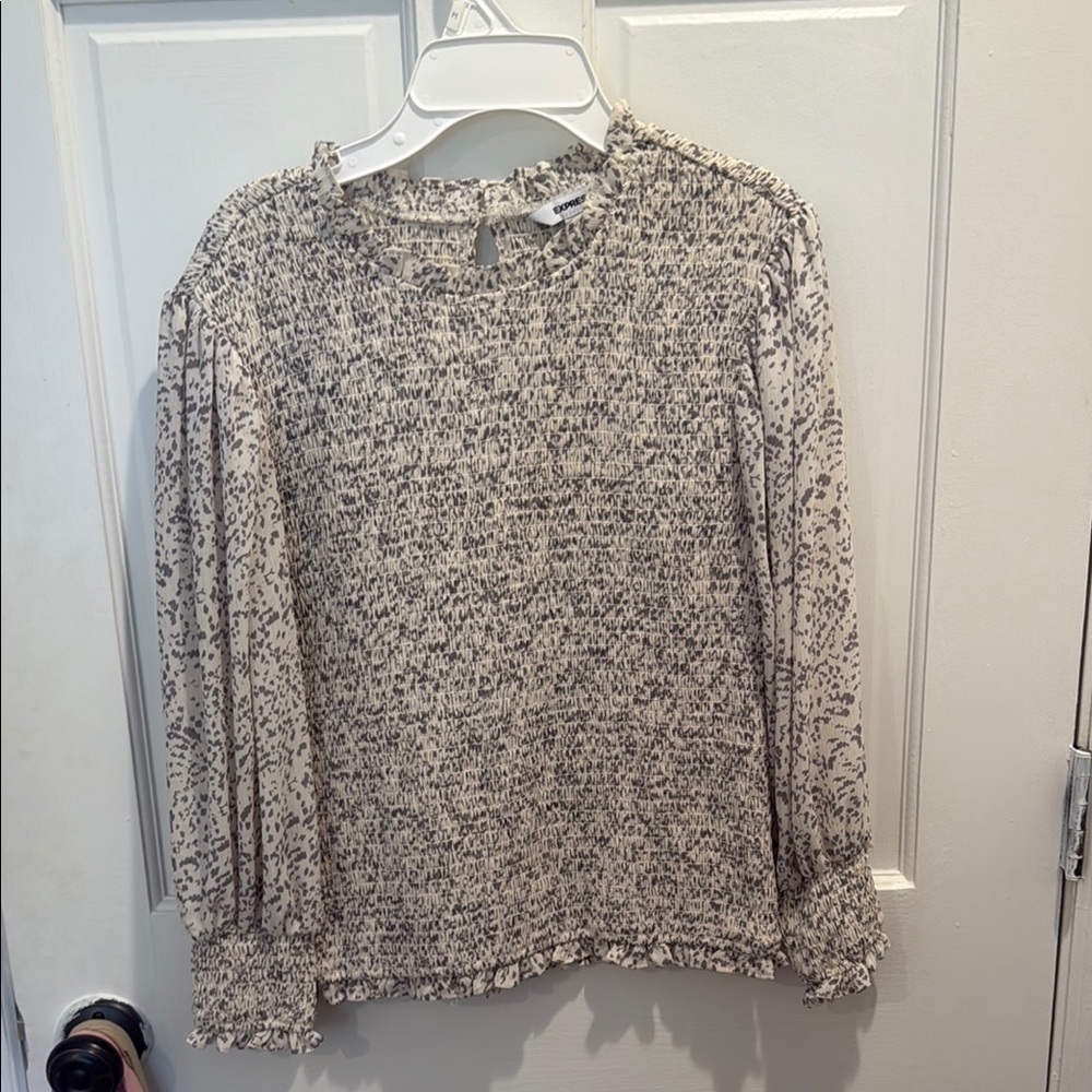 Express Cream Ruffled Long Sleeve Blouse